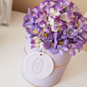 Lilac scented candle gift box
